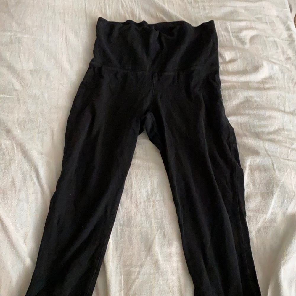Black Capri leggings